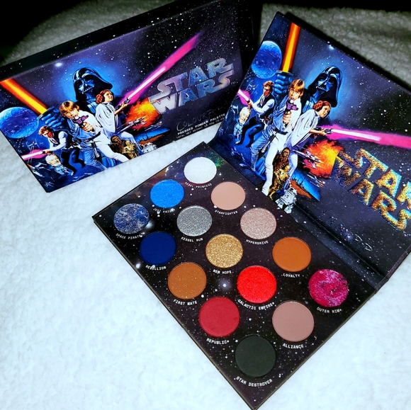DISNEY STAR WARS X COLOURPOP EYESHADOW PALETTE - Picture 1 of 11